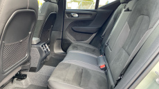 Volvo XC40 2.0 B3P Ultimate Dark 5dr Auto Petrol Estate